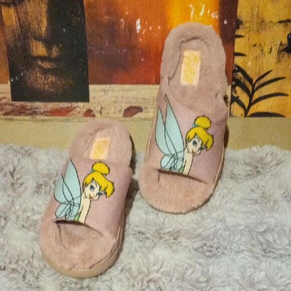 Tinkerbell Pink Fuzzy Slippers - Picture 5 of 5